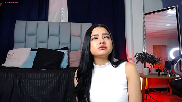 Emilyy05  online show from 01.17.26