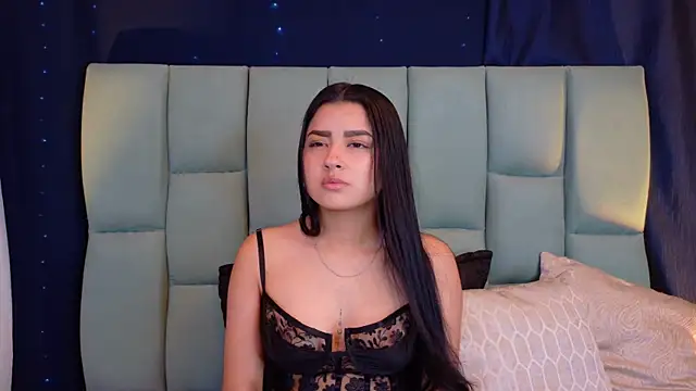 Snapshot of Emilyy05_ chatting on 07.16.26 Emilyy05 online show from 07.16.26