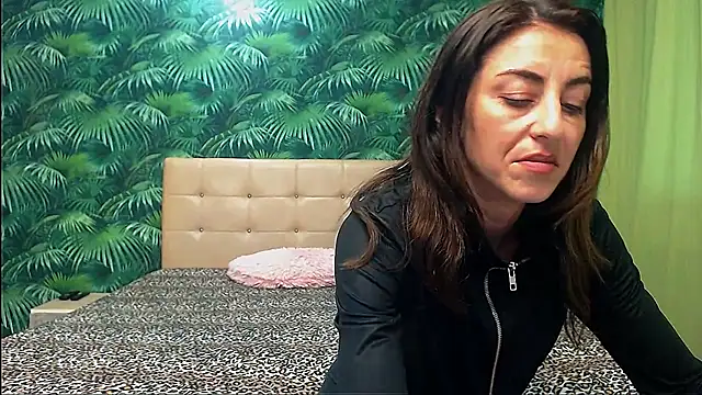 Snapshot of Stella_John chatting on 01.20.25 Stella John online show from 01.20.25