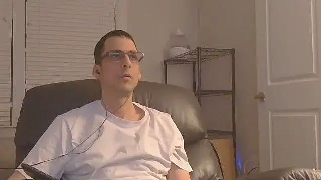 SissyJosh online show from 12.21.25