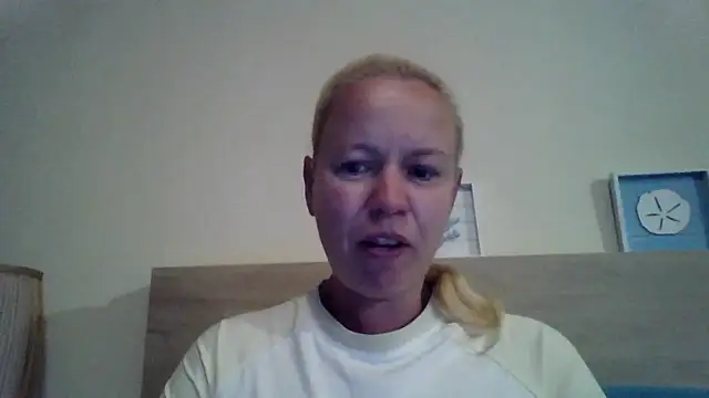 jennyblondeuk online show from 04.18.26