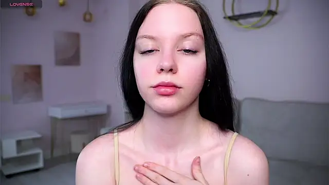 Snapshot of ElmiraShivley chatting on 02.22.26 ElmiraShivley online show from 02.22.26