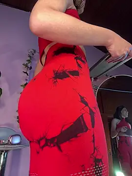  zoe bakerr online show from 04.14.26