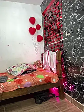 TheSexyLaura online show from 02.12.26