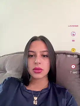 Snapshot of jujuarantes__2026 chatting on 06.10.26 jujuarantes 2026 online show from 06.10.26
