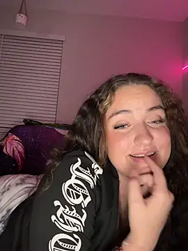 LushLaniii online show from 02.03.26