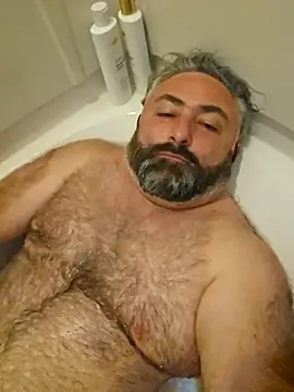 Snapshot of MacGuyver20 chatting on 02.10.26 MacGuyver20 online show from 02.10.26