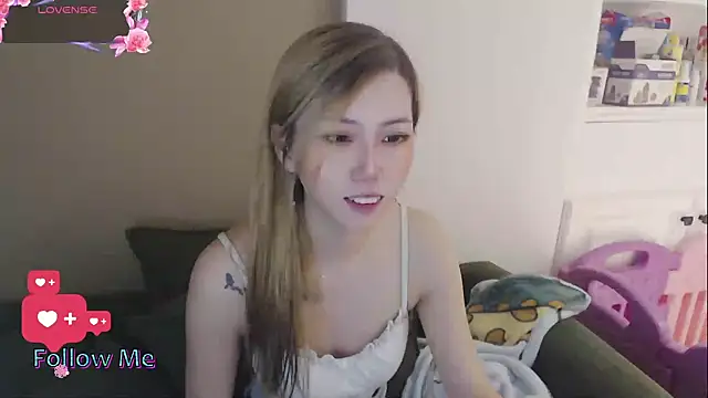 whitecat13 online show from 05.13.26