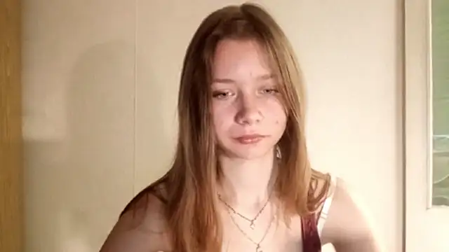 Aura skyei online show from 01.06.26