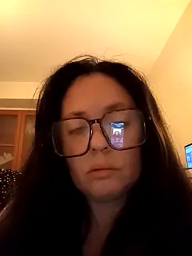 EdgedSleeve online show from 03.10.26