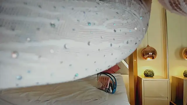 ElenaWatsonn online show from 04.04.26