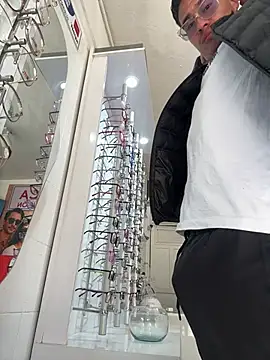 Latin Paisa Boy online show from 03.19.26