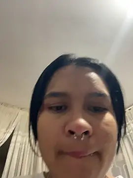 Chloe cortes online show from 05.20.26