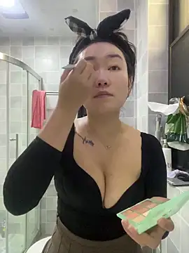 Molly-xiao online show from 04.18.26