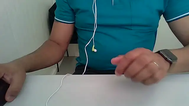 Snapshot of Moreno_Casado_Safado chatting on 05.27.26 Moreno Casado Safado online show from 05.27.26