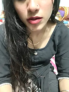 Yours-Zeenat online show from 02.28.26