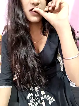 Yours-Zeenat online show from 04.06.26