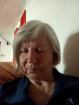 KlaudiaDarling online show from 04.06.26