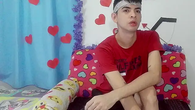 Snapshot of nico22love chatting on 02.17.26 nico22love online show from 02.17.26