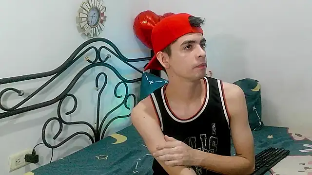 Snapshot of nico22love chatting on 02.28.26 nico22love online show from 02.28.26