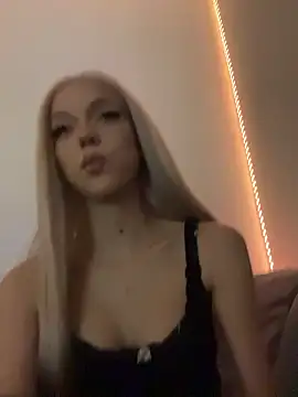 MiaTamara online show from 01.17.26