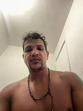 Snapshot of bigdick211292 chatting on 06.22.26 bigdick211292 online show from 06.22.26