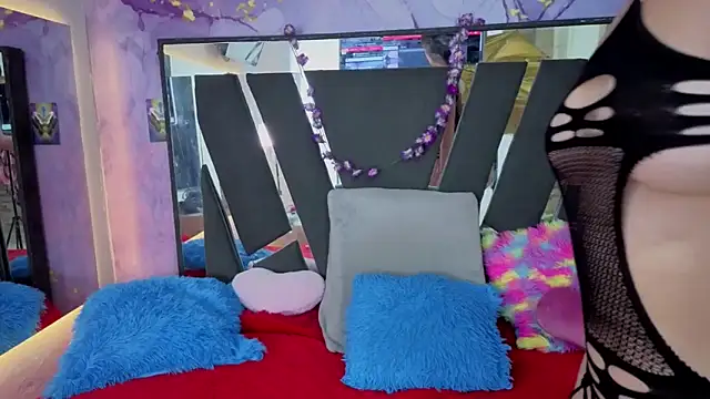 Alice NY online show from 04.15.26