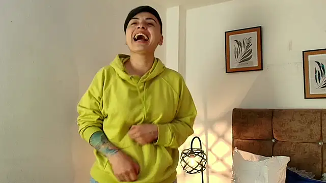 kat paradise online show from 04.18.26