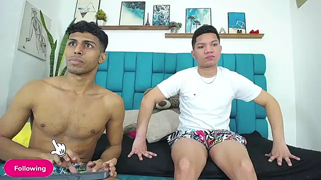 Interracial Snow Bunny online show from 05.15.26