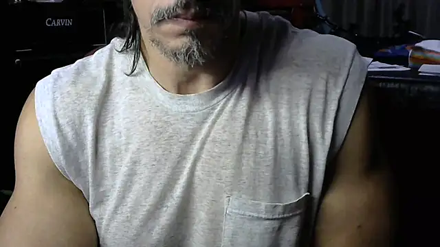 Snapshot of koolchillfun696969 chatting on 06.25.26 koolchillfun696969 online show from 06.25.26