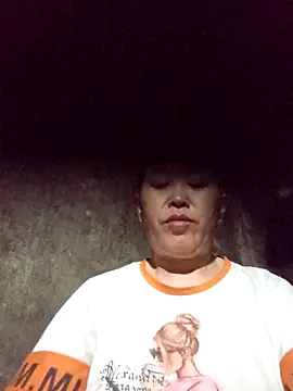 dakota-kis online show from 04.18.26