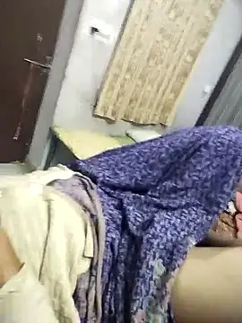 Snapshot of hornycouple20000 chatting on 01.13.26 hornycouple20000 online show from 01.13.26