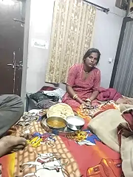 Snapshot of hornycouple20000 chatting on 02.15.26 hornycouple20000 online show from 02.15.26