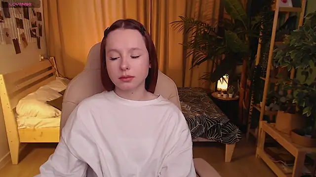 Snapshot of Haya_Harareet chatting on 02.21.26 Haya Harareet online show from 02.21.26