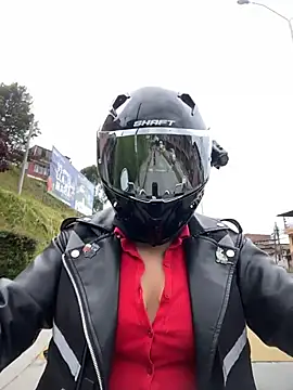 Scarlet auraa online show from 03.18.26