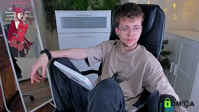 Snapshot of Tomas_Norton chatting on 03.04.26 Tomas Norton online show from 03.04.26