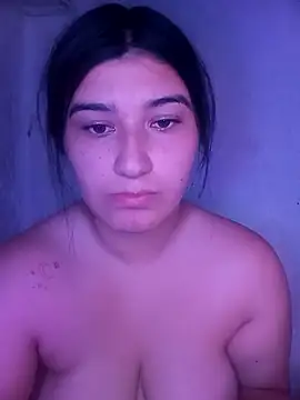 Snapshot of MARA_00 chatting on 04.01.26 MARA 00 online show from 04.01.26