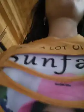 Snapshot of Hiniyk2 chatting on 06.25.26 Hiniyk2 online show from 06.25.26