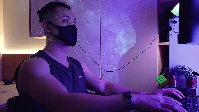 OnlyHand9x online show from 04.22.26