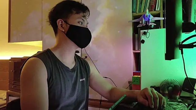 OnlyHand9x online show from 07.07.26
