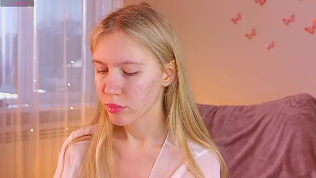 Snapshot of SirenThalassa chatting on 02.06.26 SirenThalassa online show from 02.06.26