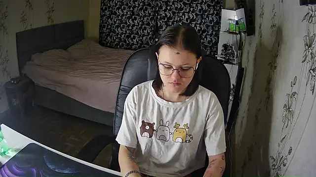 Withbeautyeyes online show from 01.18.26