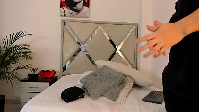 Liam saint online show from 02.19.26