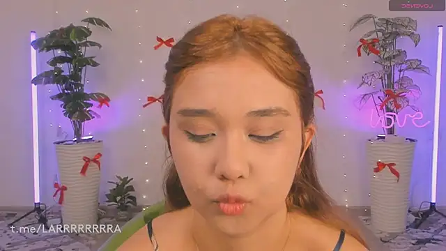 larabae online show from 04.18.26