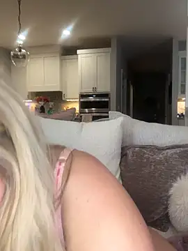 docmilf12 online show from 02.18.26