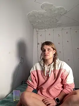 YoungSophie online show from 02.20.26