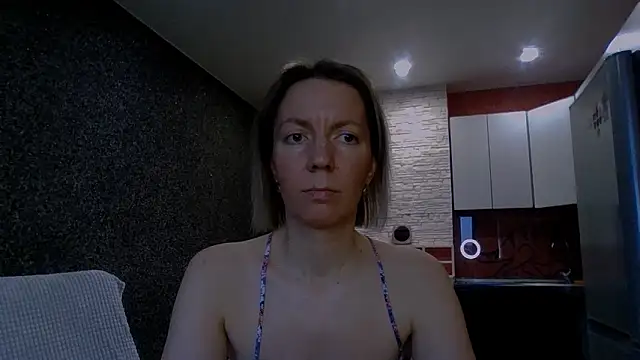 Amanda Luxe online show from 02.03.26