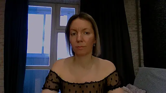 Amanda Luxe online show from 02.10.26