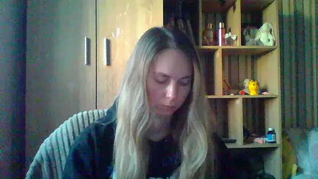 VikiLove765 online show from 03.04.26