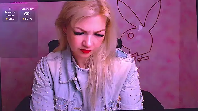 Snapshot of Madonna_Fire chatting on 05.17.26 Madonna Fire online show from 05.17.26